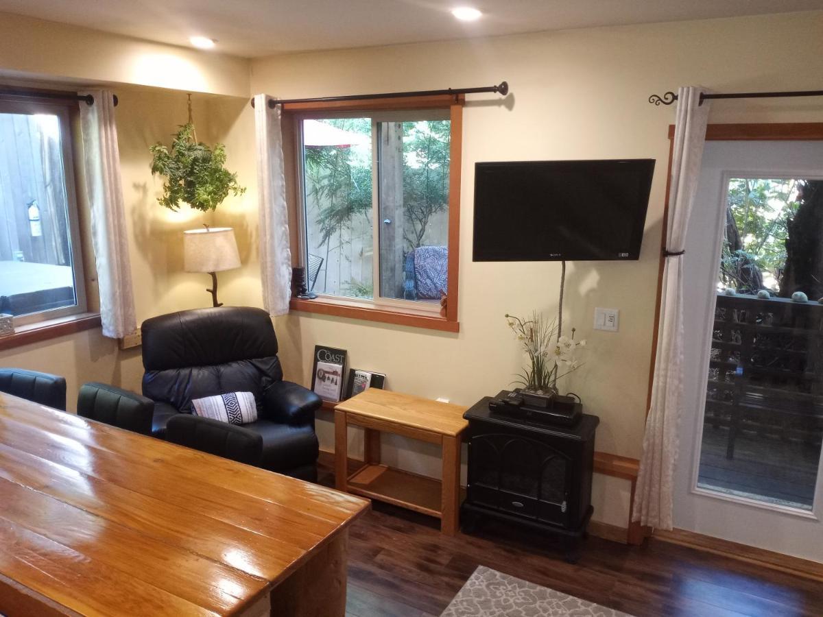 Forest Sweet Retreat Hot Tub & Wood Fired Sauna Ucluelet Εξωτερικό φωτογραφία