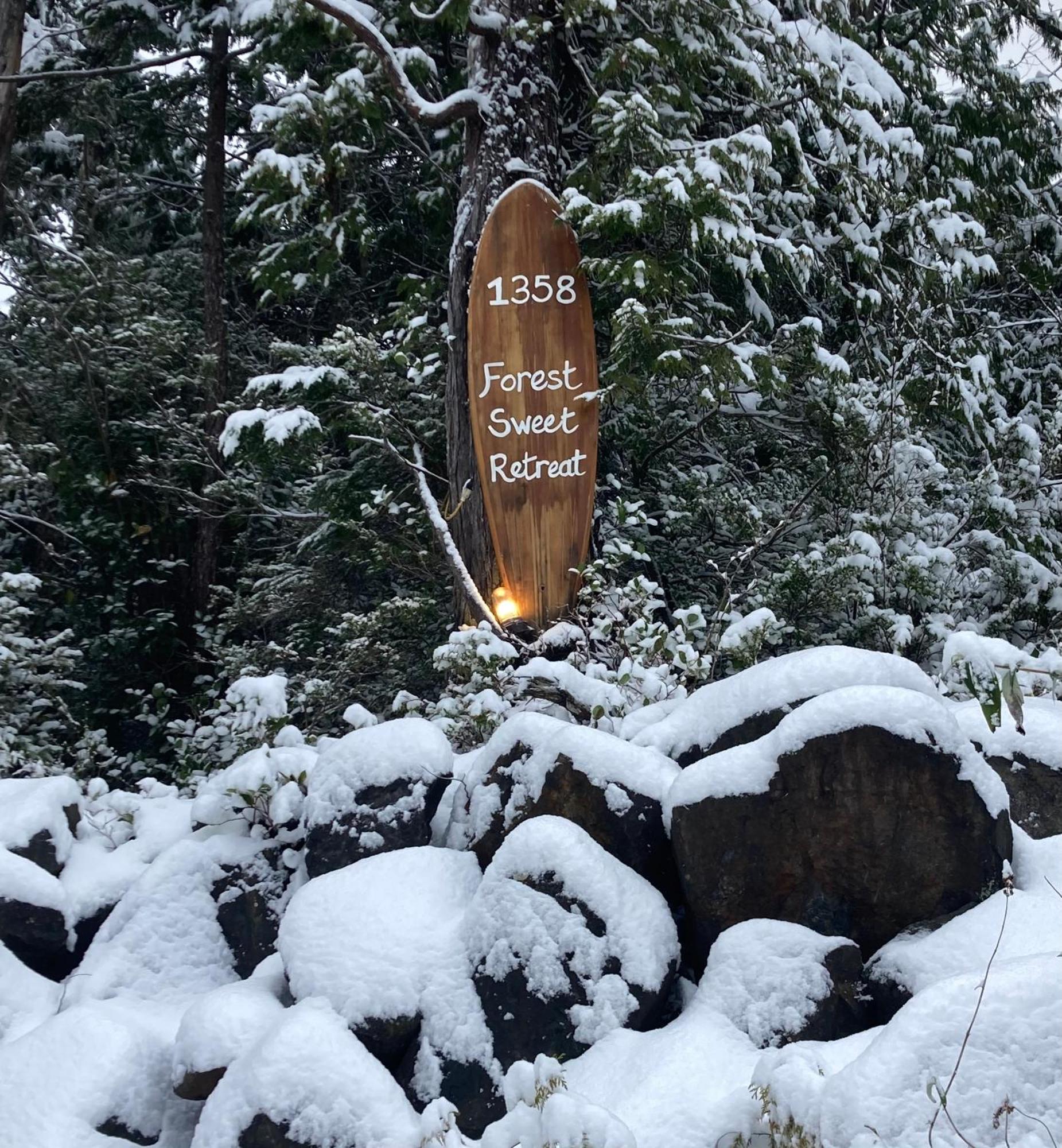 Forest Sweet Retreat Hot Tub & Wood Fired Sauna Ucluelet Εξωτερικό φωτογραφία