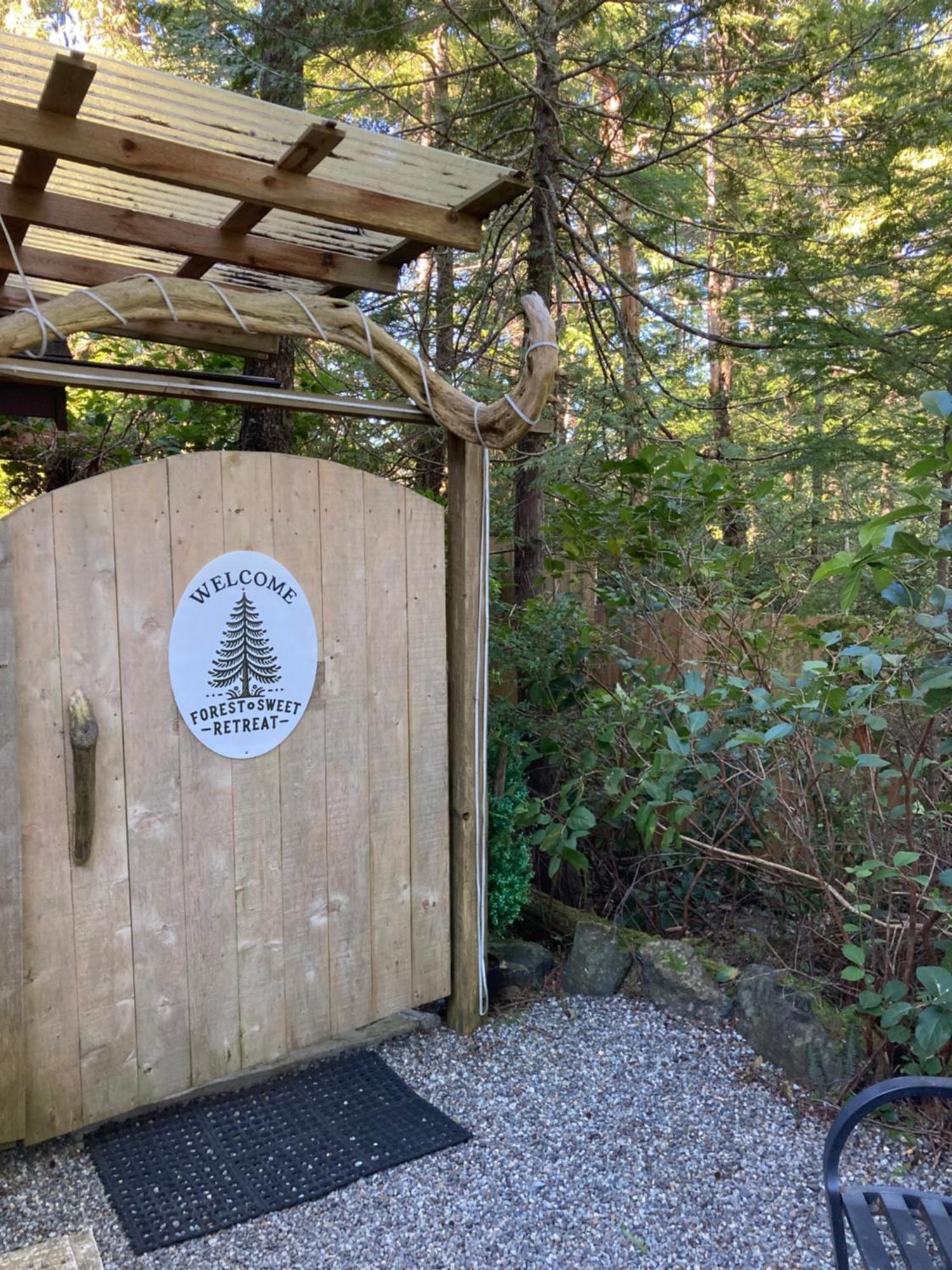 Forest Sweet Retreat Hot Tub & Wood Fired Sauna Ucluelet Εξωτερικό φωτογραφία